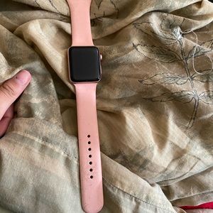 Apple Watch series 2 it’s a lil ditty but just clean it with wipes  ori cando it